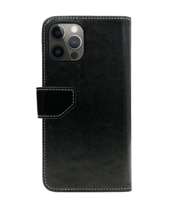 iPhone 13 Pro Urban Everyday Wallet